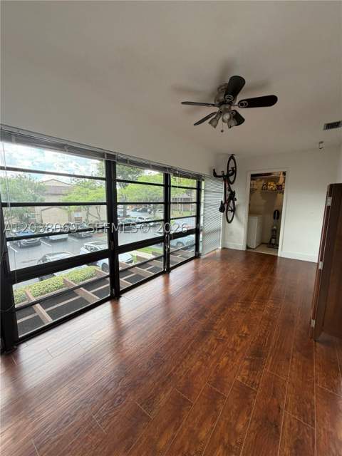 4944 NW 102nd Ave 204-3, Doral FL - photo 9 of 28