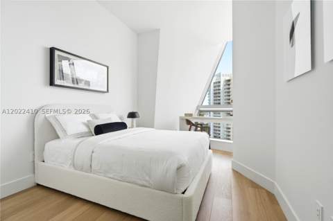 175 SE 25th Rd 1604, Miami FL - photo 12 of 25