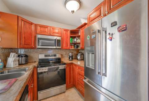 15216 SW 112th Pl, Miami FL - photo 9 of 34
