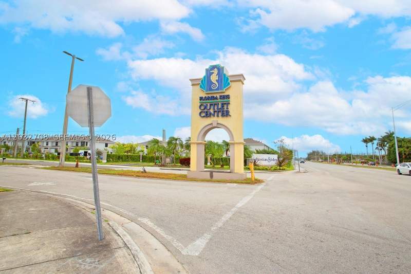 3 bedroom Townhouse at 109 NE 3rd Ct, Miami Land And Developmen, Florida City — photo 4