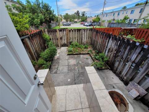 8451 NW 4th Avenue 8451, Miami FL - photo 7 of 13