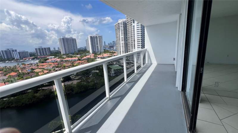 2 bedroom Condominium at 20505 E Country Club Dr 1639, Waterview Condo, Aventura — photo 2