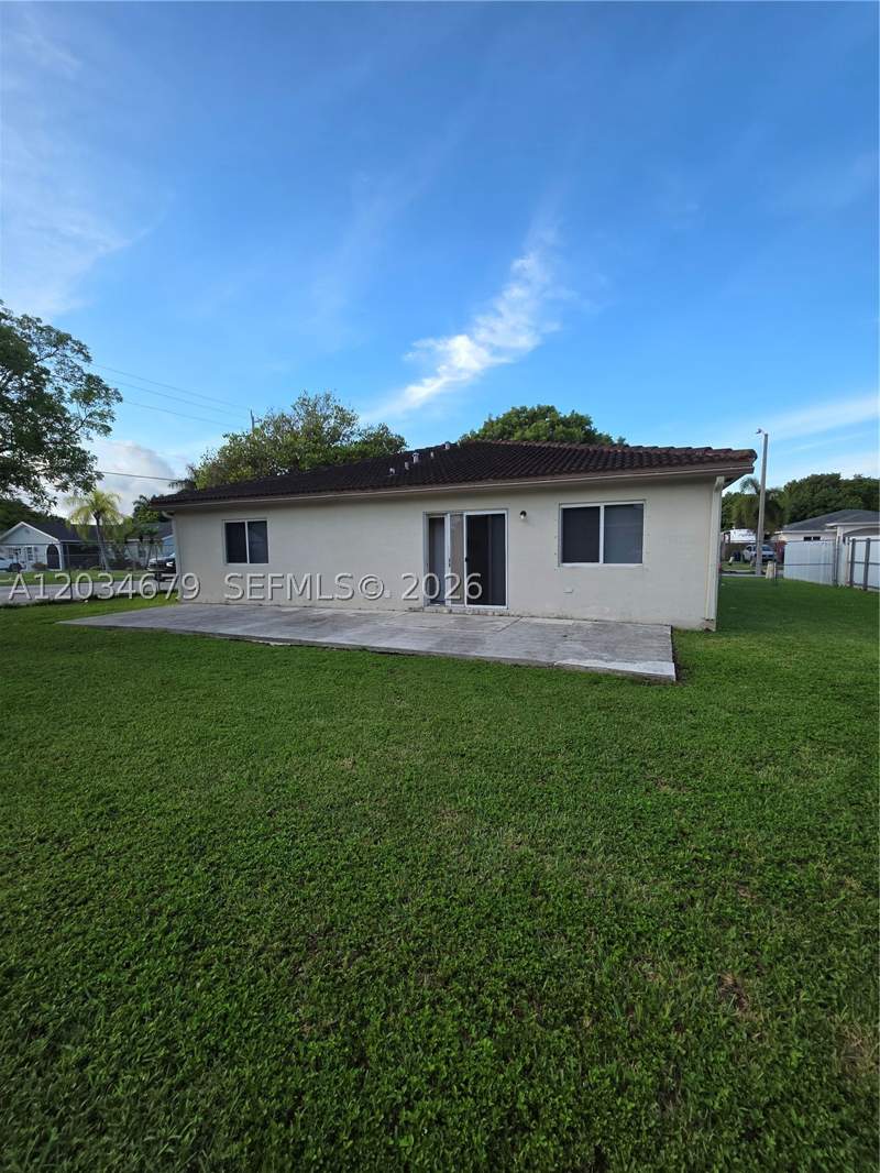 4 bedroom SingleFamilyResidence at 13403 SW 261st Ln, Zamoras Grove, Homestead — photo 4