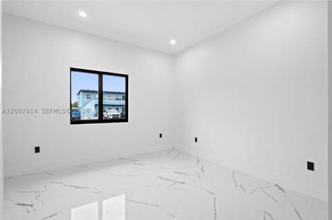 426 SW 9th Ave, Homestead FL - photo 13 of 37