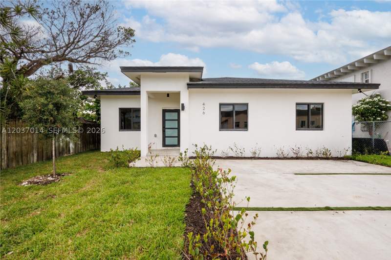 4 bedroom SingleFamilyResidence at 426 SW 9th Ave, Betty Lu Homesites, Homestead — photo 2