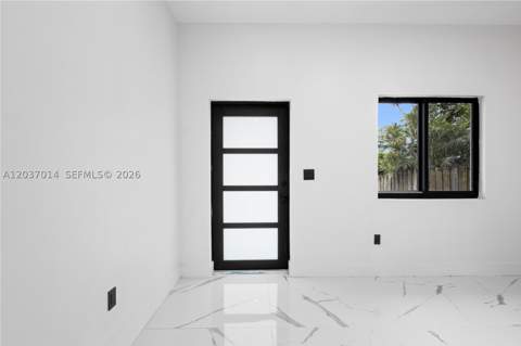 426 SW 9th Ave, Homestead FL - photo 6 of 37