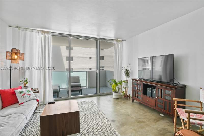 1 bedroom Condominium at 1200 West Ave 819, Mirador 1200 Condo, Miami Beach — photo 5
