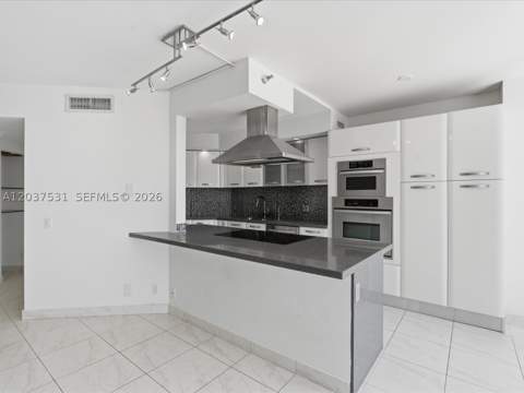 3610 Yacht Club Dr 702, Aventura FL - photo 11 of 69