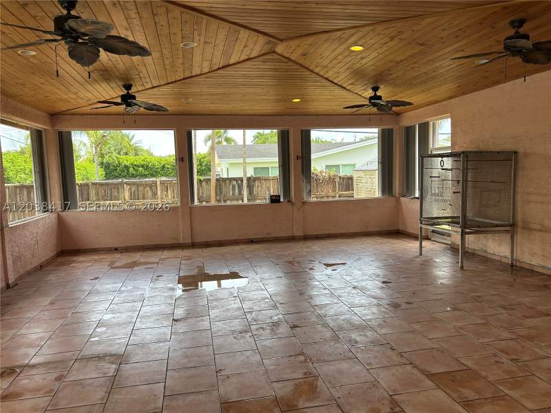 3 bedroom SingleFamilyResidence at 8385 SW 105th St, Continental Homes, Miami — photo 2