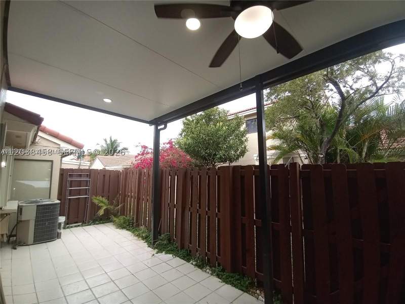 3 bedroom Townhouse at 6533 NW 170th Ln, Villa Homes At The Moors, Hialeah — photo 3