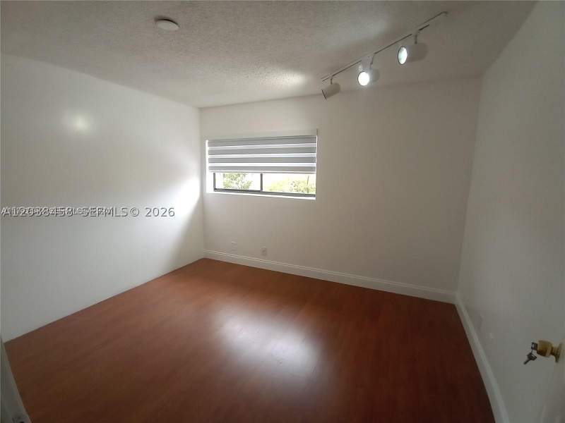 3 bedroom Townhouse at 6533 NW 170th Ln, Villa Homes At The Moors, Hialeah — photo 5