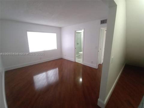 6533 NW 170th Ln, Hialeah FL - photo 7 of 12