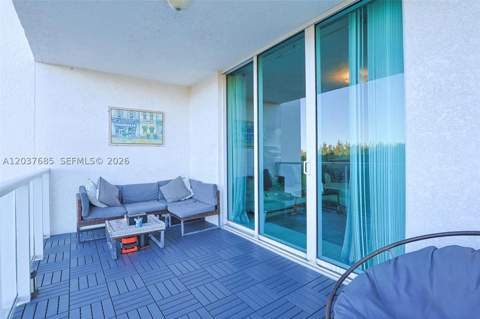 15051 Royal Oaks Ln 401, North Miami FL - photo 14 of 33