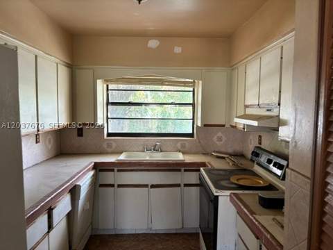 6415 SW 133rd Ct, Miami FL - photo 6 of 10