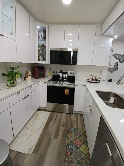 6365 W 27th Ct 24-8, Hialeah FL - photo 9 of 23
