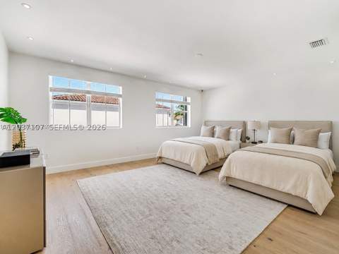 21156 NE 33rd Ave, Aventura FL - photo 17 of 30