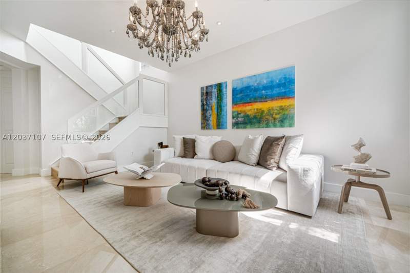 5 bedroom SingleFamilyResidence at 21156 NE 33rd Ave, Aventura Lakes - Phase II, Aventura — photo 2