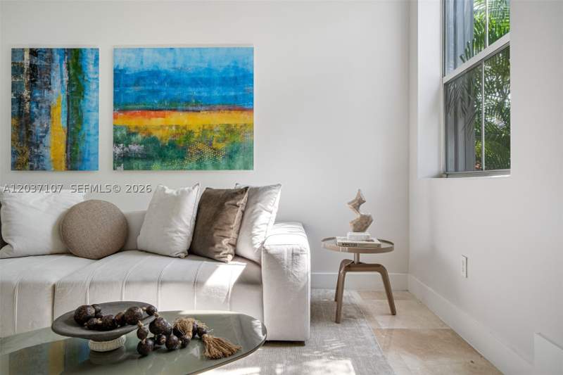 5 bedroom SingleFamilyResidence at 21156 NE 33rd Ave, Aventura Lakes - Phase II, Aventura — photo 3