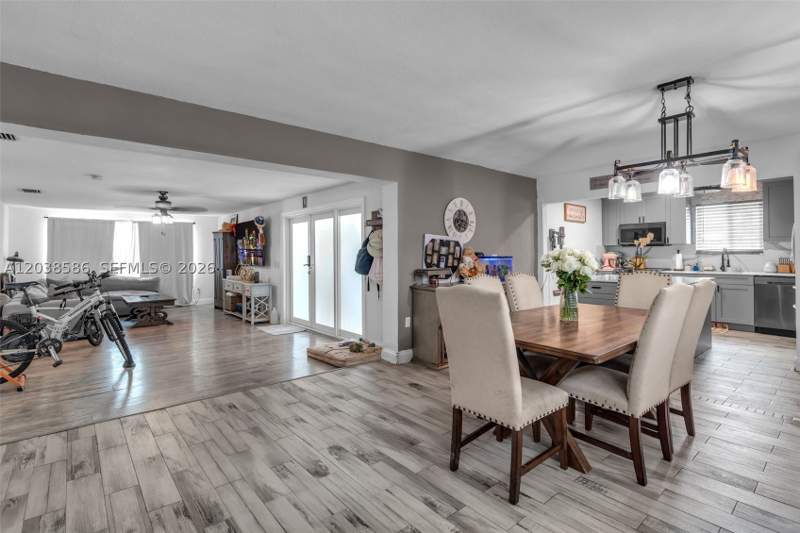 3 bedroom SingleFamilyResidence at 3510 SW 87th Ave, Bird Rd Highlands, Miami — photo 4