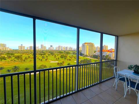 20335 W Country Club Dr 1105, Aventura FL - photo 6 of 18