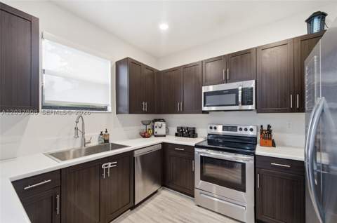11913 SW 244th Ln, Homestead FL - photo 8 of 19