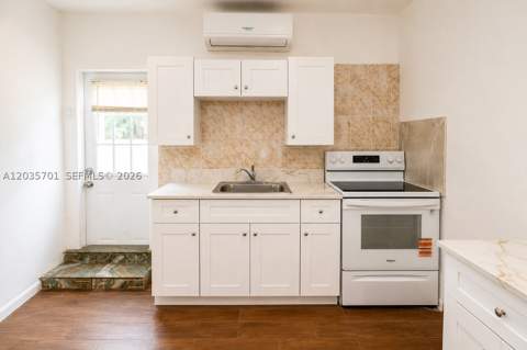 10945 NW 19th Ave, Miami FL - photo 9 of 18