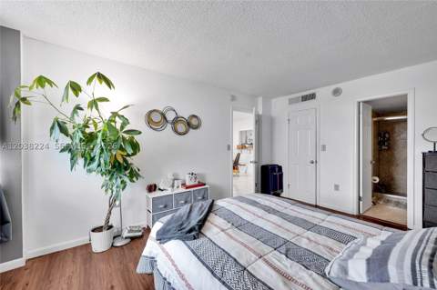 1020 Meridian Ave 715, Miami Beach FL - photo 11 of 25