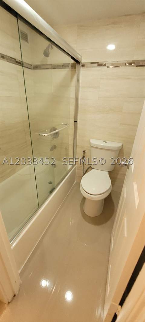 16909 N Bay Rd 815, Sunny Isles Beach FL - photo 6 of 11