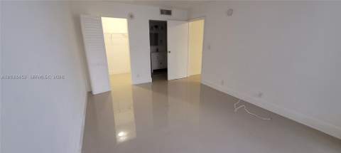 16909 N Bay Rd 815, Sunny Isles Beach FL - photo 9 of 11