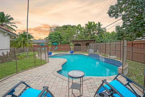 850 NE 182nd Ter, North Miami Beach FL - photo 11 of 11