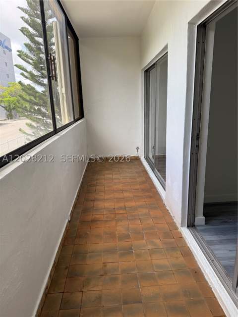 1555 W 44th Pl 203, Hialeah FL - photo 19 of 25