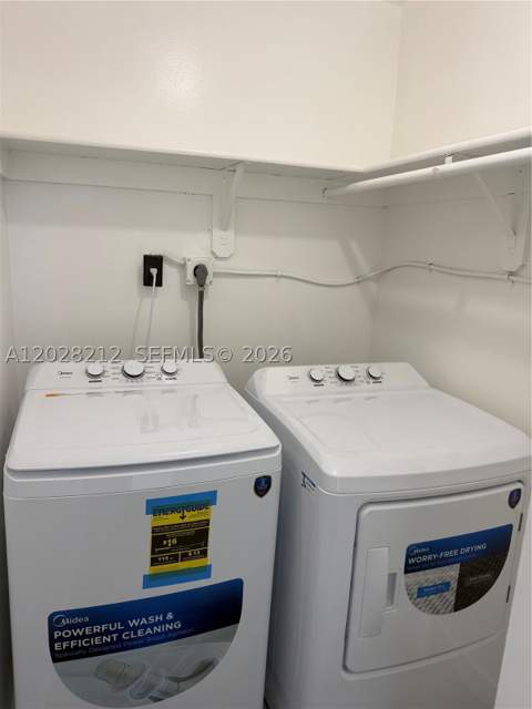 1555 W 44th Pl 203, Hialeah FL - photo 22 of 25