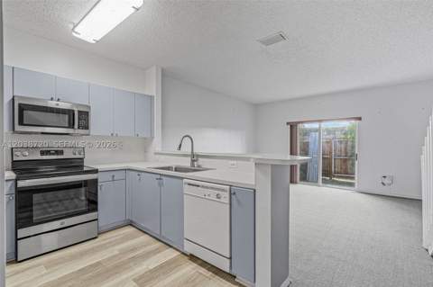2306 SE 23rd Ter 2306, Homestead FL - photo 11 of 51