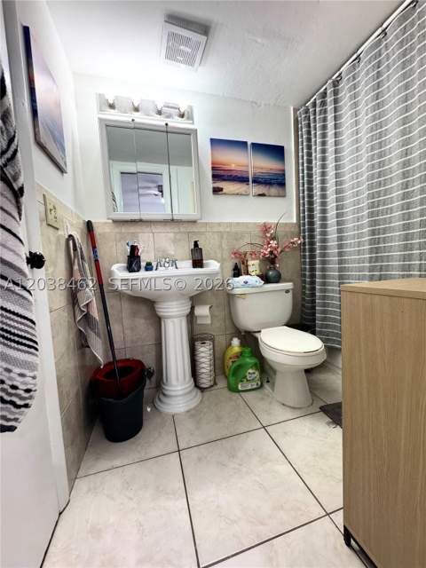 19729 SW 114th Ave 250, Miami FL - photo 8 of 10