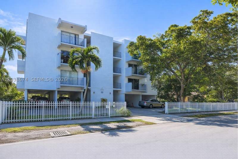 1 bedroom Condominium at 1090 NE 129th St 205, Arch Creek Landing Condo, North Miami — photo 2