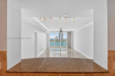 3330 NE 190th St 1611, Aventura FL - photo 6 of 38