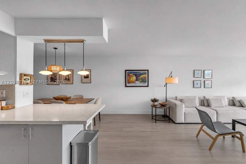 2 bedroom Condominium at 150 Ocean Lane Dr 7C, Island Breakers Condo, Key Biscayne — photo 2
