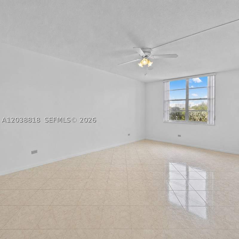 2 bedroom Condominium at 230 174th St 404, Winston Tower 300 Condo, Sunny Isles Beach — photo 3