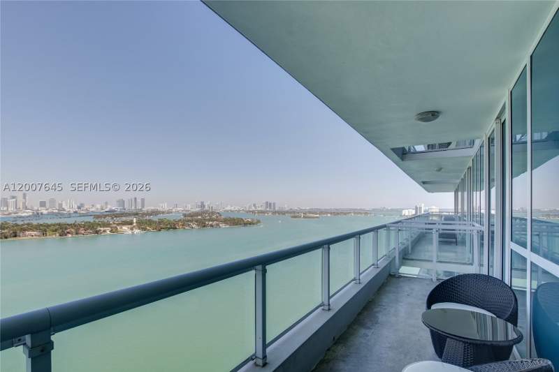 1 bedroom Condominium at 540 West Ave 2112, The Bentley Bay Condo, Miami Beach — photo 3