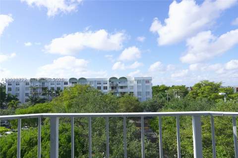 482 NW 165th St Rd A504, Miami FL - photo 11 of 41