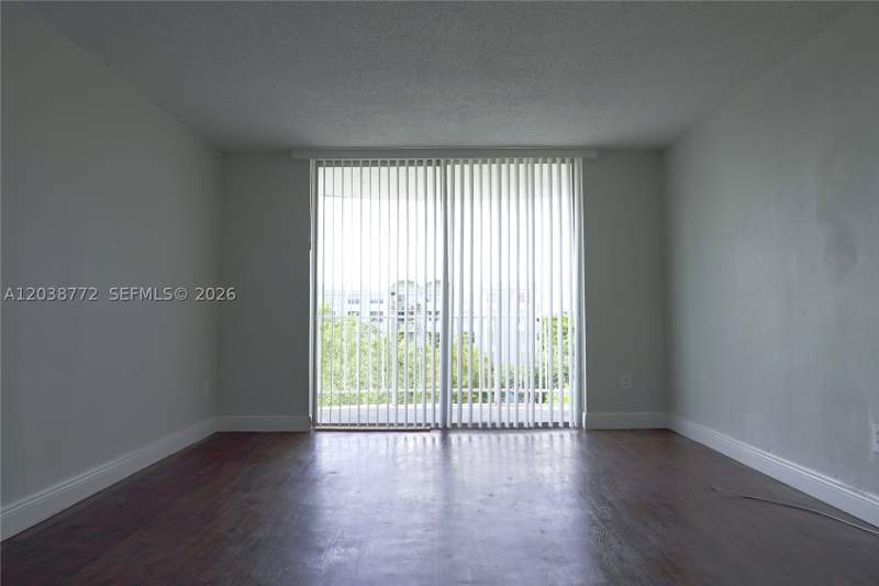 1 bedroom Condominium at 482 NW 165th St Rd A504, Montecarlo Condo, Miami — photo 3