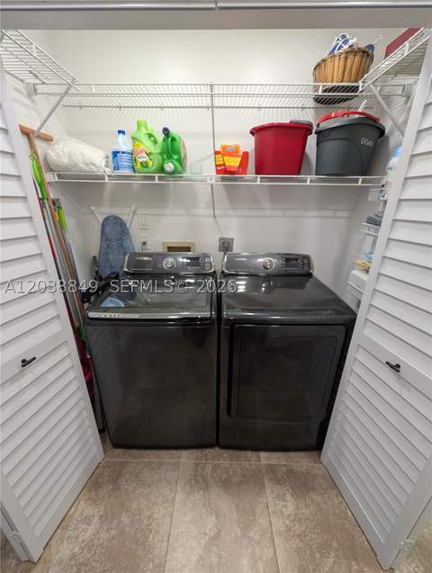 8275 NW 186th St 801, Hialeah FL - photo 15 of 39