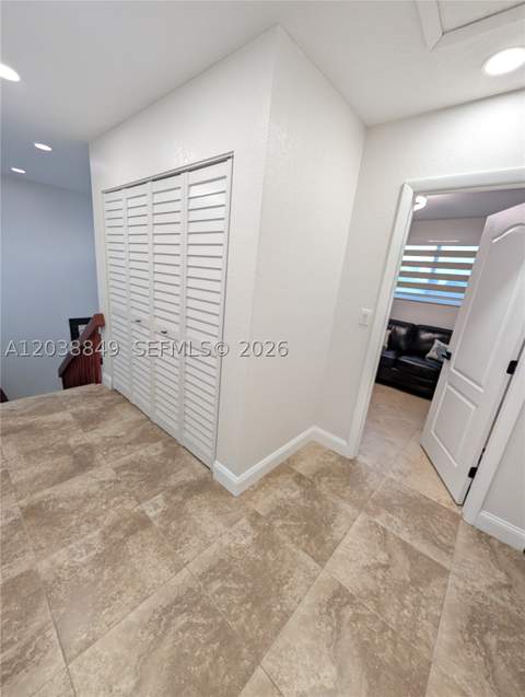 8275 NW 186th St 801, Hialeah FL - photo 19 of 39