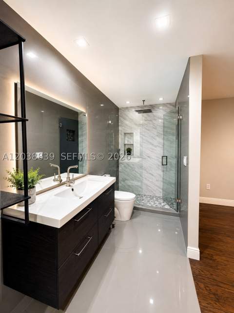20005 NE 3rd Ct 8, Miami FL - photo 8 of 11