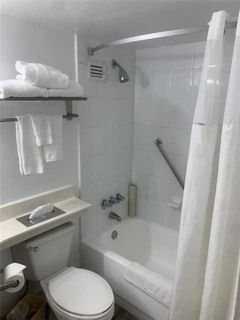 19201 Collins Avenue 231, Sunny Isles Beach FL - photo 11 of 11