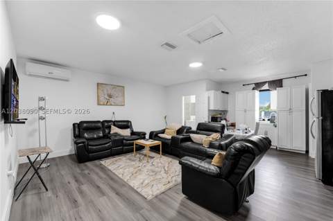 551 SW 127th Ave, Miami FL - photo 6 of 33