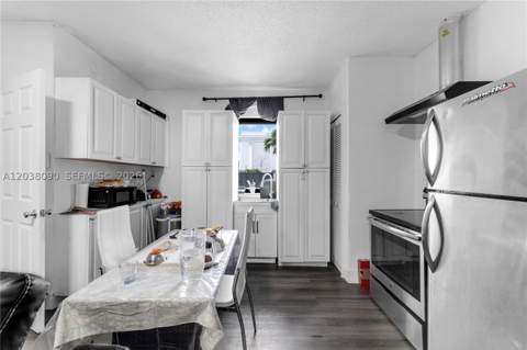 551 SW 127th Ave, Miami FL - photo 7 of 33