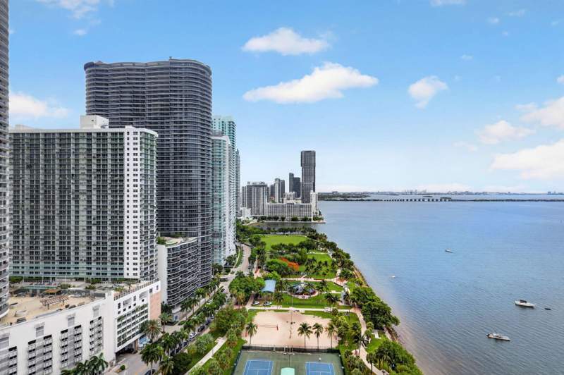 2 bedroom Condominium at 1717 N Bayshore Drive A-2935, Venetia Condo, Miami — photo 2