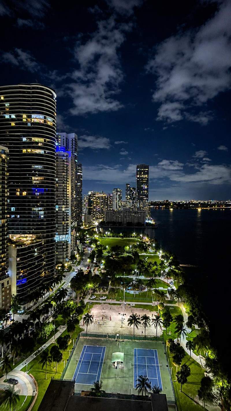 2 bedroom Condominium at 1717 N Bayshore Drive A-2935, Venetia Condo, Miami — photo 3