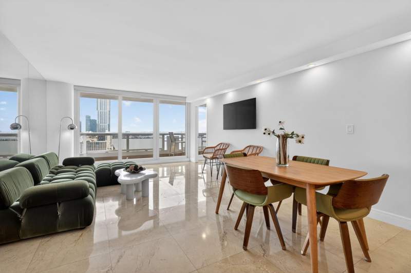 2 bedroom Condominium at 1717 N Bayshore Drive A-2935, Venetia Condo, Miami — photo 5
